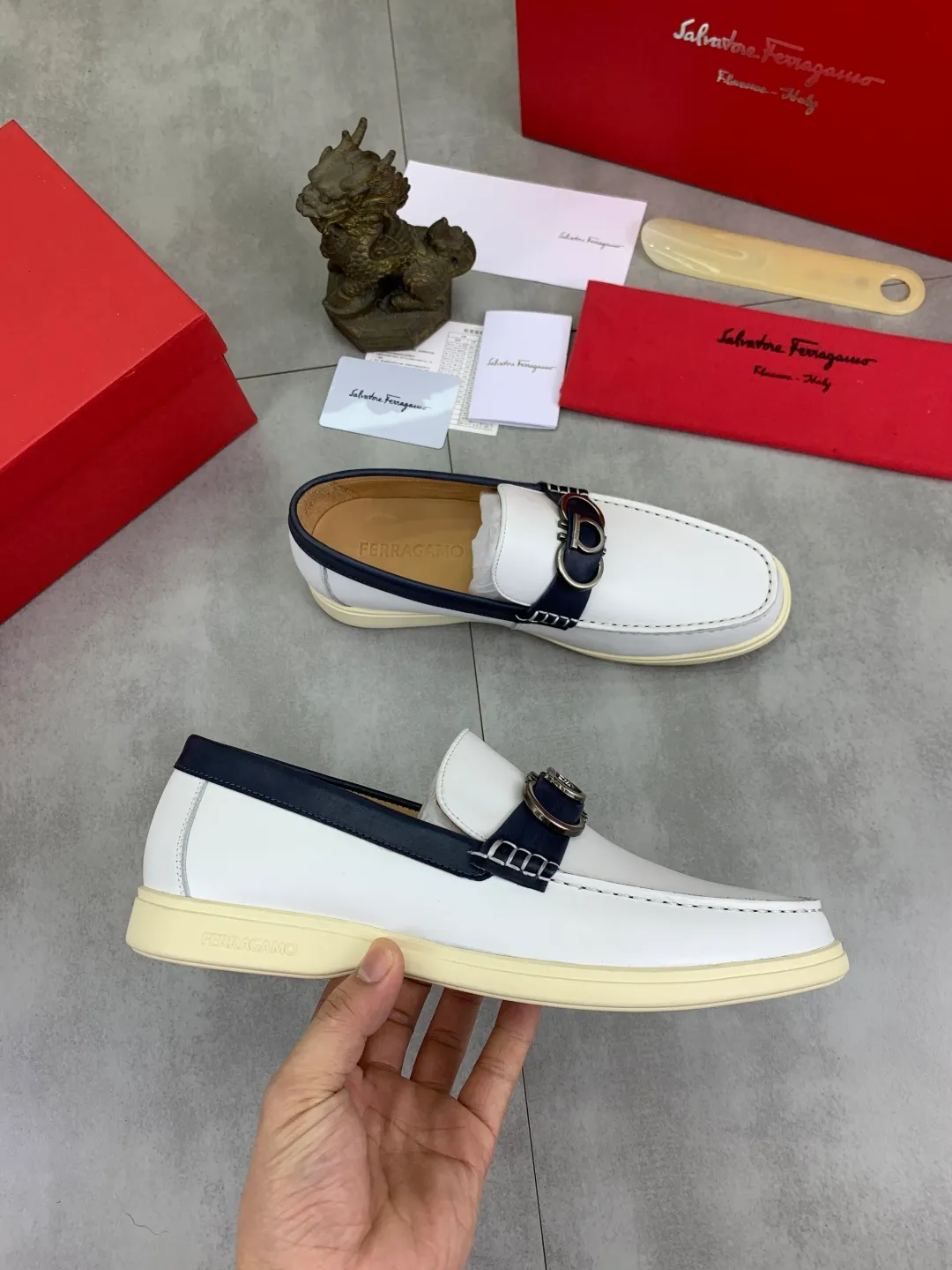 Men's Men's Shoes 💰P580💰[New Style] Water-dyed Niuli 🆘[Salvatore Ferragamo] Ferragamo's latest casual business leather shoes for men! Listed simultaneously! The fabric is made of specially imported original pebbled calfskin, and the lining is made of imported water-dyed cowhide. It is absolutely luxurious and leads the fashion trend. Matching code: 38-44 (45 and 46 can be customized) Black, brown and burgundy colors available